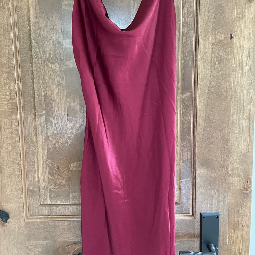 Petal & Pup Persia Dress in Burgundy